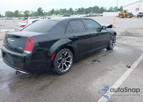 2016 Chrysler 300 S из США, поврежденный, VIN 2C3CCABG3GH219954
